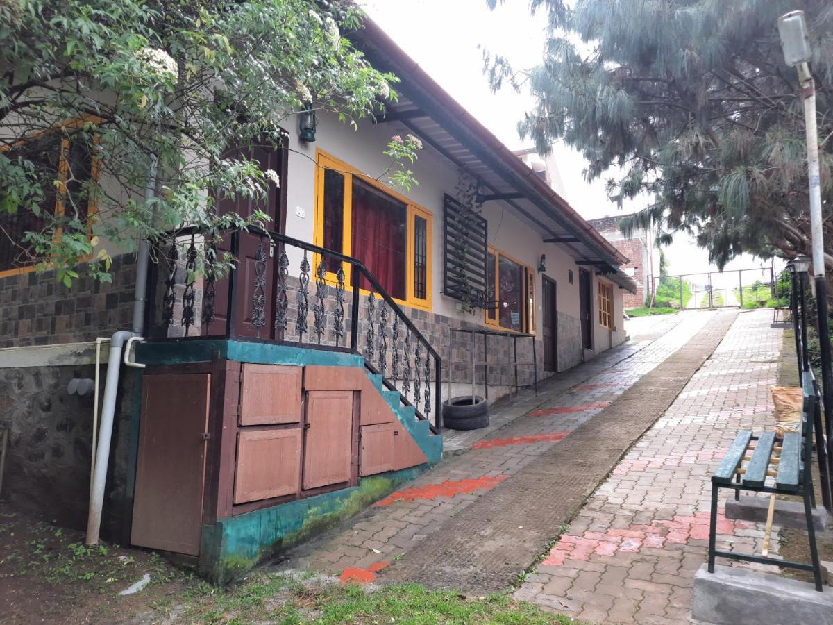 Pine Borough Inn Kodaikanal Eksteriør bilde
