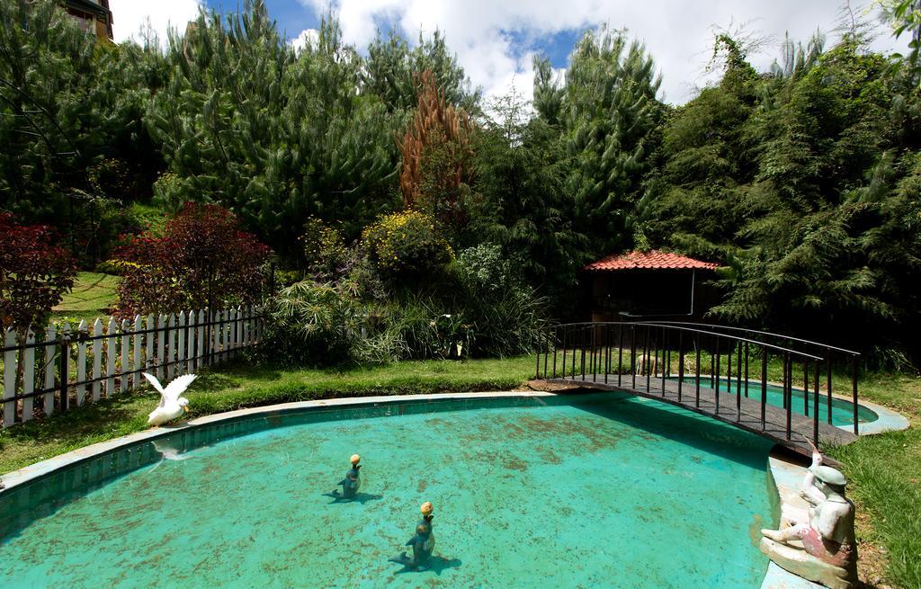 Pine Borough Inn Kodaikanal Eksteriør bilde